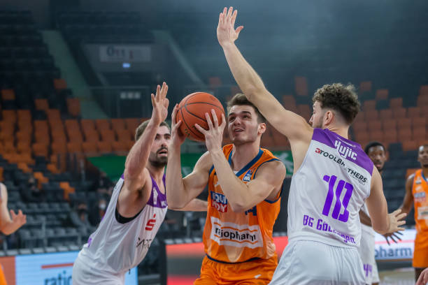 名单不仅展 名单不仅展