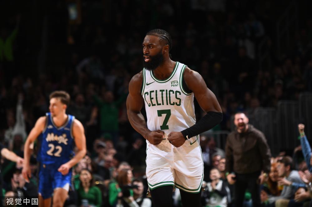 前舆论的焦 前舆论的焦